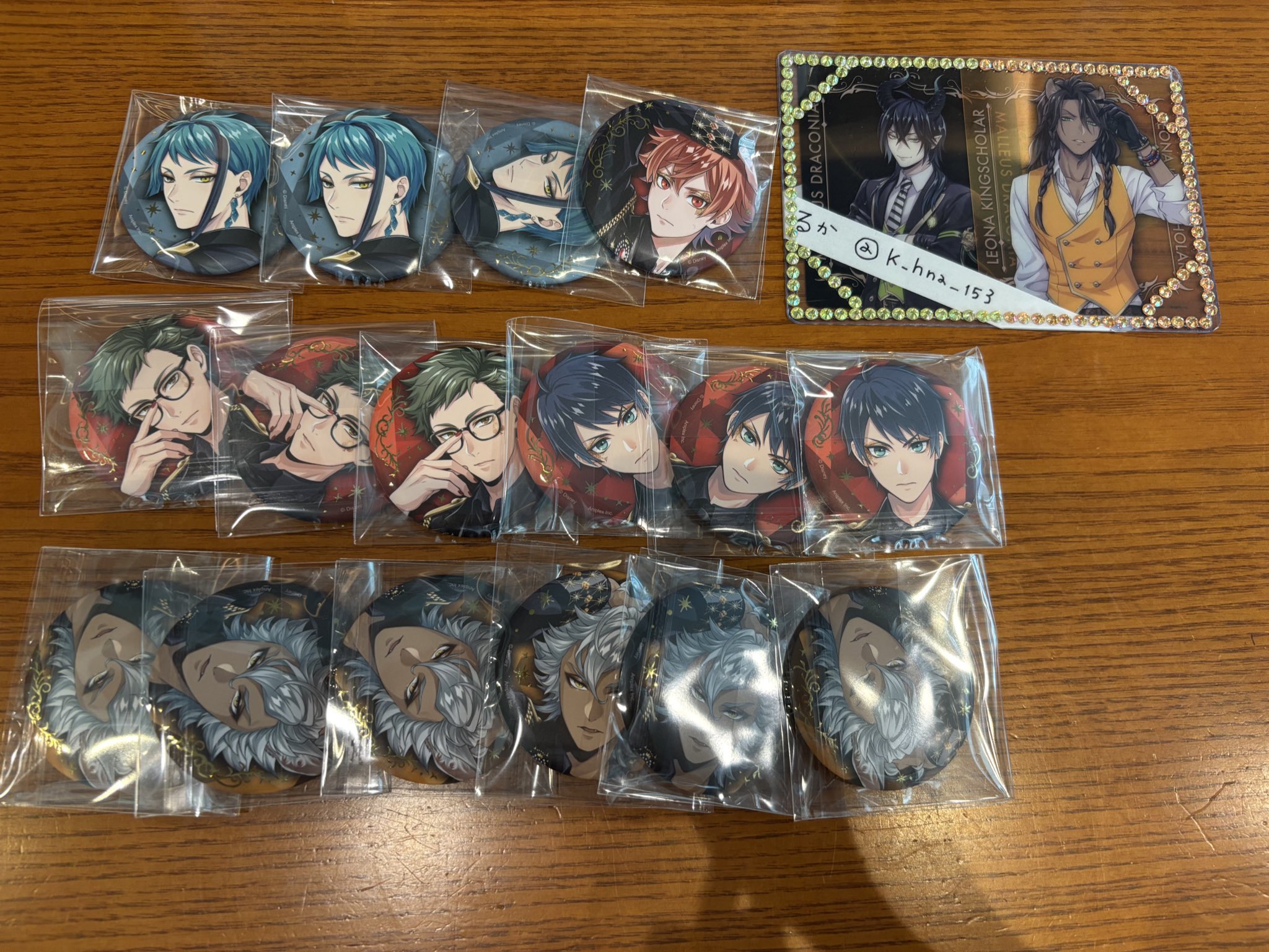 ツイステ ブレイジングジュエル 缶バッジ vol.1 2箱 ツイステ ブレイジングジュエル 缶バッジ vol.1 2箱（ディズニー