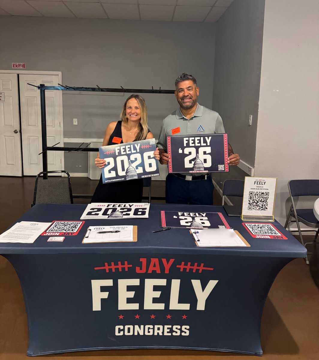 Rallying support for <a href="/jayfeely/">Jay Feely</a> at tonight’s <a href="/LD13_AZGOP/">LegislativeDistrict13_AZGOP</a> Meeting in Chandler! #TeamFeely 🇺🇸