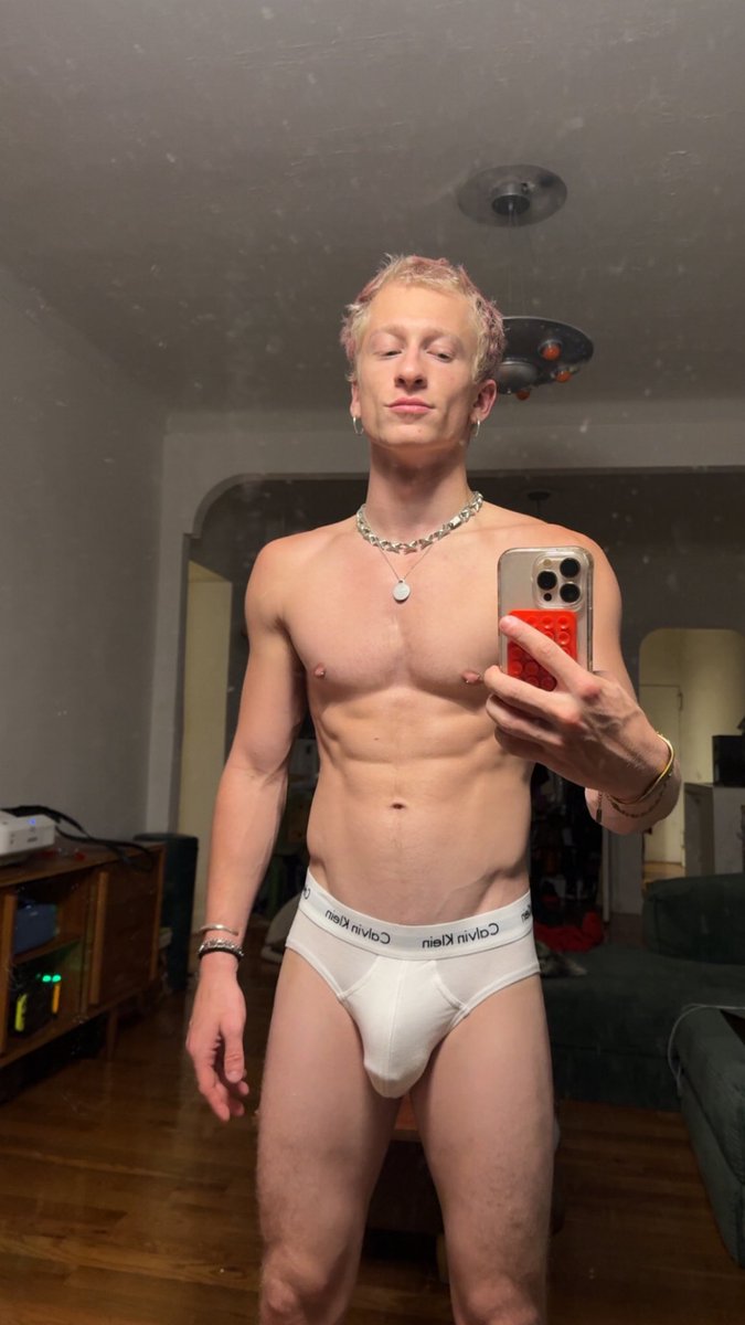 GriffinMaxwellB's tweet photo. This is what libbing out looks like btw https://t.co/R5U9OxY4K3