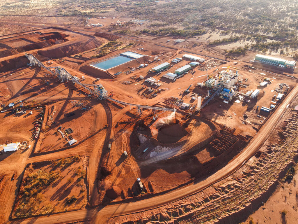 im_mining's tweet image. MACA, a Thiess company, has extended its relationship with Capricorn Metals, with a five-year extension to its Karlawinda gold project work and a new contract award at the Mt Gibson project | tinyurl.com/yh7tfycx #MACA @ThiessMining #CapricornMetals #METS #Karlawinda #MtGibson