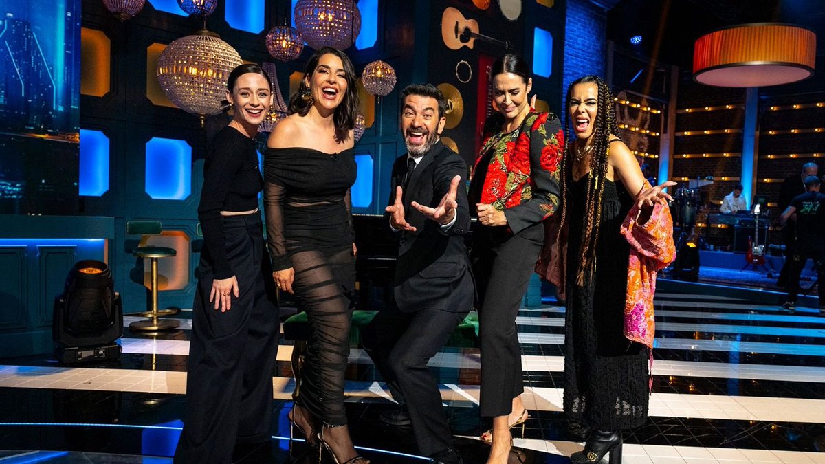 #ThatsMyJam7 en el prime time de @la1_tve se mantiene con un 9.7% de share y una media de 787.000 espectadores

🎶 15.4% en espectadores de 25 a 44 años

🎶 Más de 2.4 millones de espectadores conectaron en algún momento

#QueVivaLaTele #Audiencias