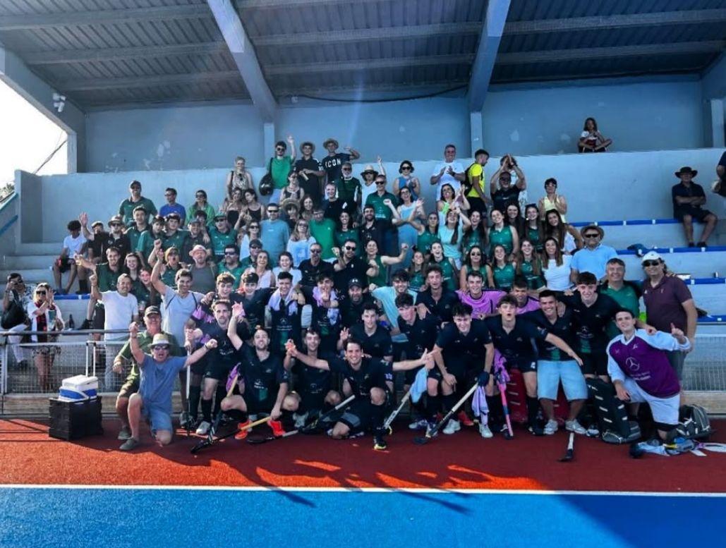 🏑 El <a href="/linia22/">Línia 22 H.C. Stern motor</a> Stern Motor torna a la Divisió d'Honor 🅱️  

El club terrassenc ha assolit l’ascens després de quedar segon de grup i golejar 8-0 el Getxo en el partit decisiu de la fase final disputada a Castelldefels.
