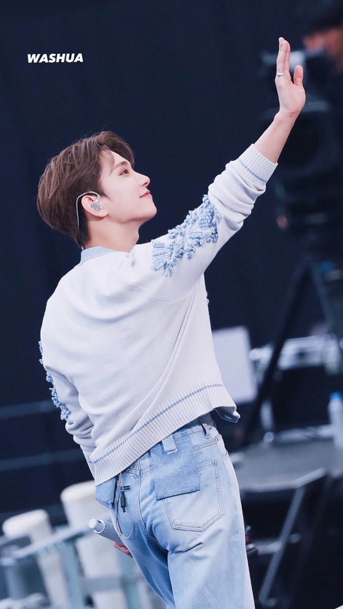 washua1230's tweet photo. ์๋
๐๐ป
240428 Follow Again Seoul
#Joshua #์กฐ์์ #ํ์ง์ #svt #followagain https://t.co/jO5y1RBFct
