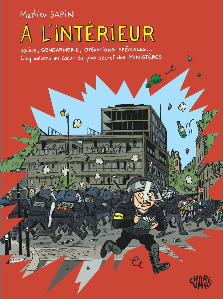 Pendant un an et demi, Mathieu Sapin a pu observer de l'intérieur ce qui se passe "À l'Intérieur".
Un reportage exceptionnel, au coeur de l'actualité parfois brûlante <a href="/EditionsDargaud/">Editions Dargaud</a>