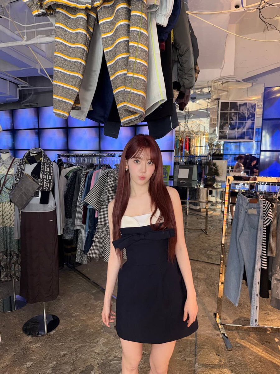 사쿠라🌸] Different #SAKURA #宮脇咲良 #ックラ #LE_SSERAFIM #르