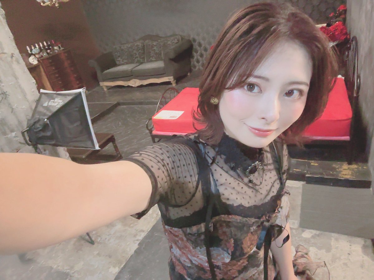 撮影行ってきました✨
今日もあつ〜🫠

やることいっぱい。
おわるのかな。私…。😂
頑張らないと！