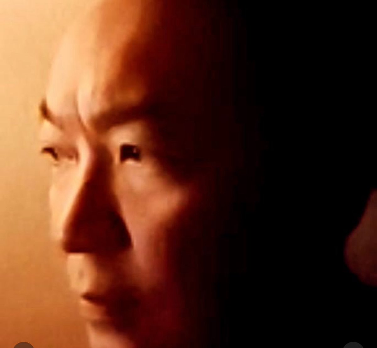 Ee Chee Wei , Visits light designer. His incredible eye for emoting darkness is a blessing 🙏