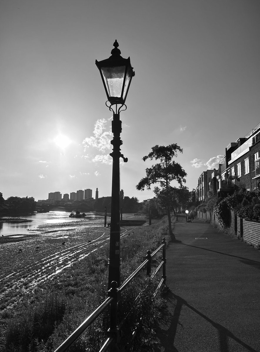 Alastair Hilton tweet media