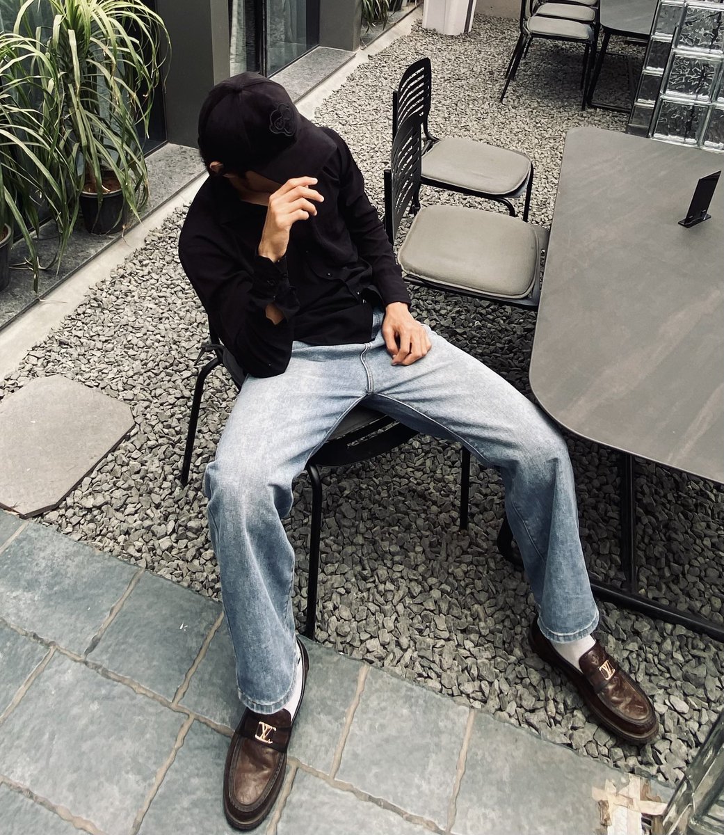 RahulBoghara10's tweet photo. #photo #rahulboghara  #photograghy  #photoart  #black  #lv #tweet https://t.co/A1v6KQKOYL