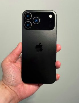 Apple iPhone 17 Pro Max official render with triple camera and new design