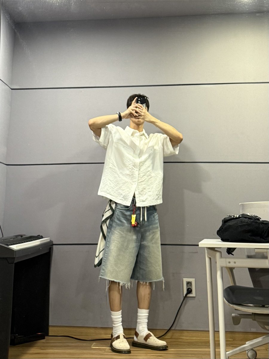 다들_반다나는_잘_준비하고_있나_?

#Ode #오드
#오드득 #오드를 #얻었다
#오사내사 #반다나 #bandana
#TheXcape #dresscode #_