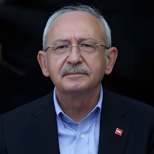 ajans_muhbir's tweet photo. Kemal Kılıçdaroğlu: “Ekrem Bey bir belediye başkanı. Özgür Bey’in bu kadar çok miting yapması doğru değil.

Ben Aziz Kocaoğlu’nda böyle davranmadım. Yargı sürecini takip etmemiz gerekiyor.” https://t.co/Msr6PHxvEC