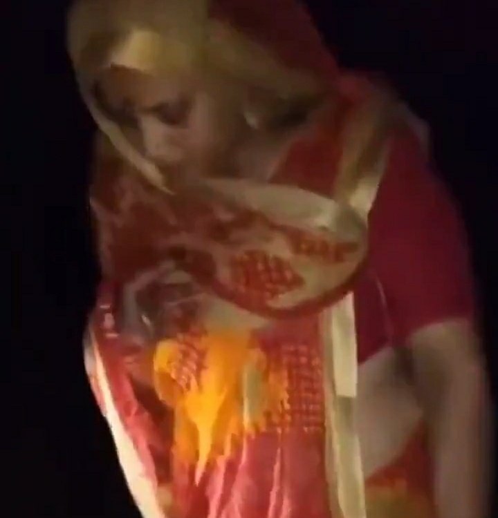 Krishan88701400's tweet image. कथा वाचक आदरणीय संत सिंह यादव जी ने बहुत गंभीर आरोप लगाया है.
गांव वालों ने महिला से उसका मू# मांगा और इस महिला दे भी दिया.
संत सिंह यादव को जजमान महिला के पैर पर गिरकर नाक रगड़े को मजबूर किया गया. और महिला का मू#, दोनों कथा वाचकों पर छिड़क कर कहा गया तुम दोनों पवित्र हो गए.
