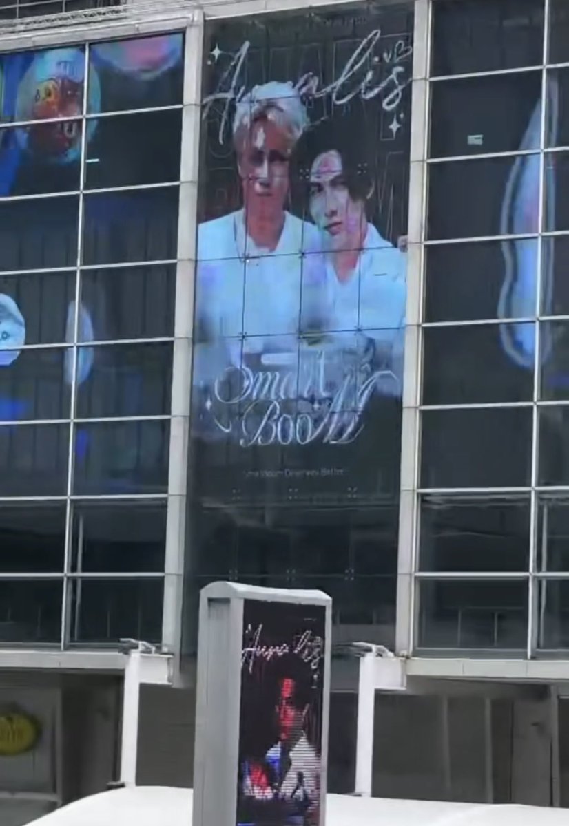 lasimoek's tweet photo. Aaaaaaaaaaaa Smart Happy and almost crying to see the fan project SmartBoom he misses them as much as we miss them🥹❤️❤️🩹 Always #SmartBoom
#smartcsnp #smartchisanupong #BXXMRVW #TopFormTheSeries #TopFormForever https://t.co/rbvxgCFKYu