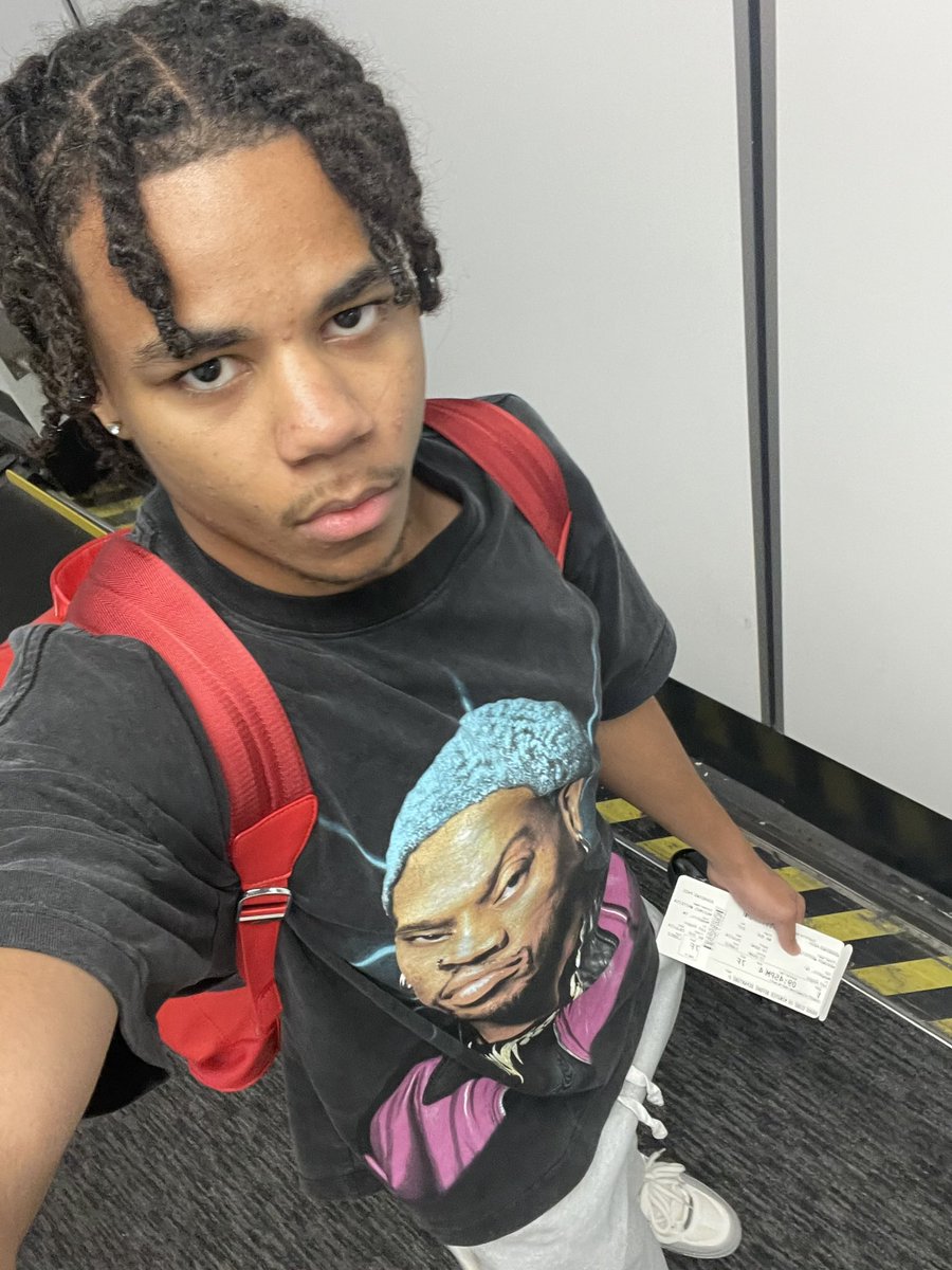 herd he got some nudes around and about.  scam likely his ig