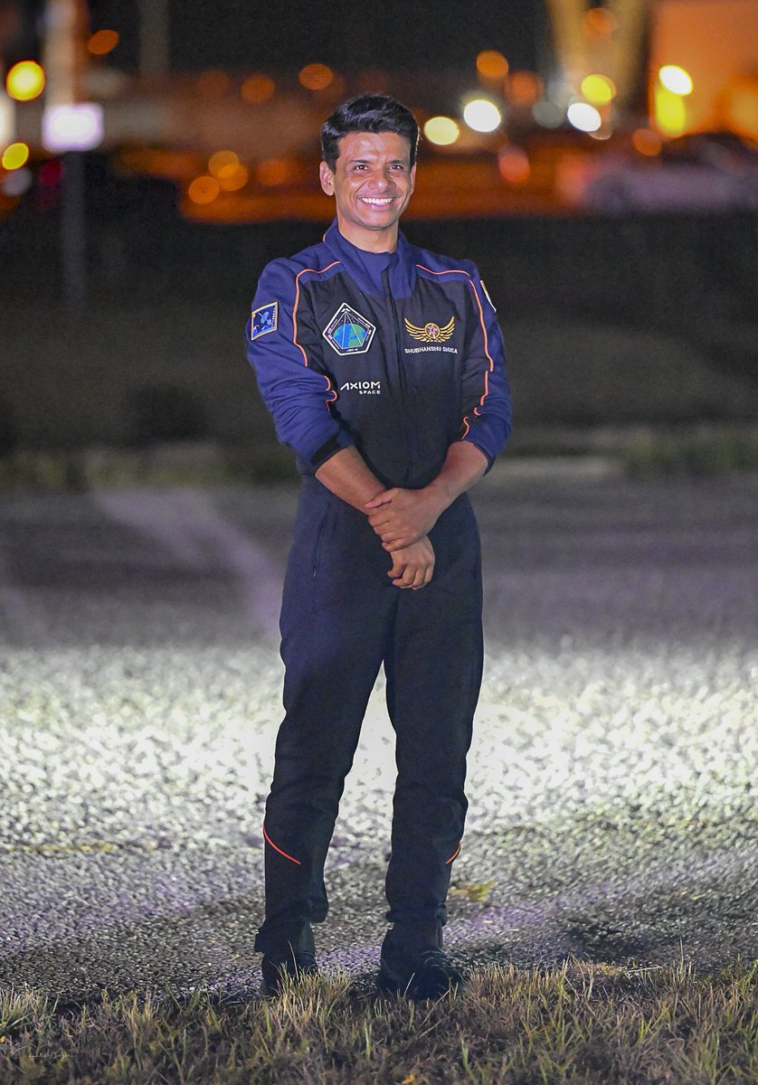debapratim_'s tweet photo. You are looking at the second Indian national to travel to space!! 🇮🇳❤️ https://t.co/MG9FRtDWz0