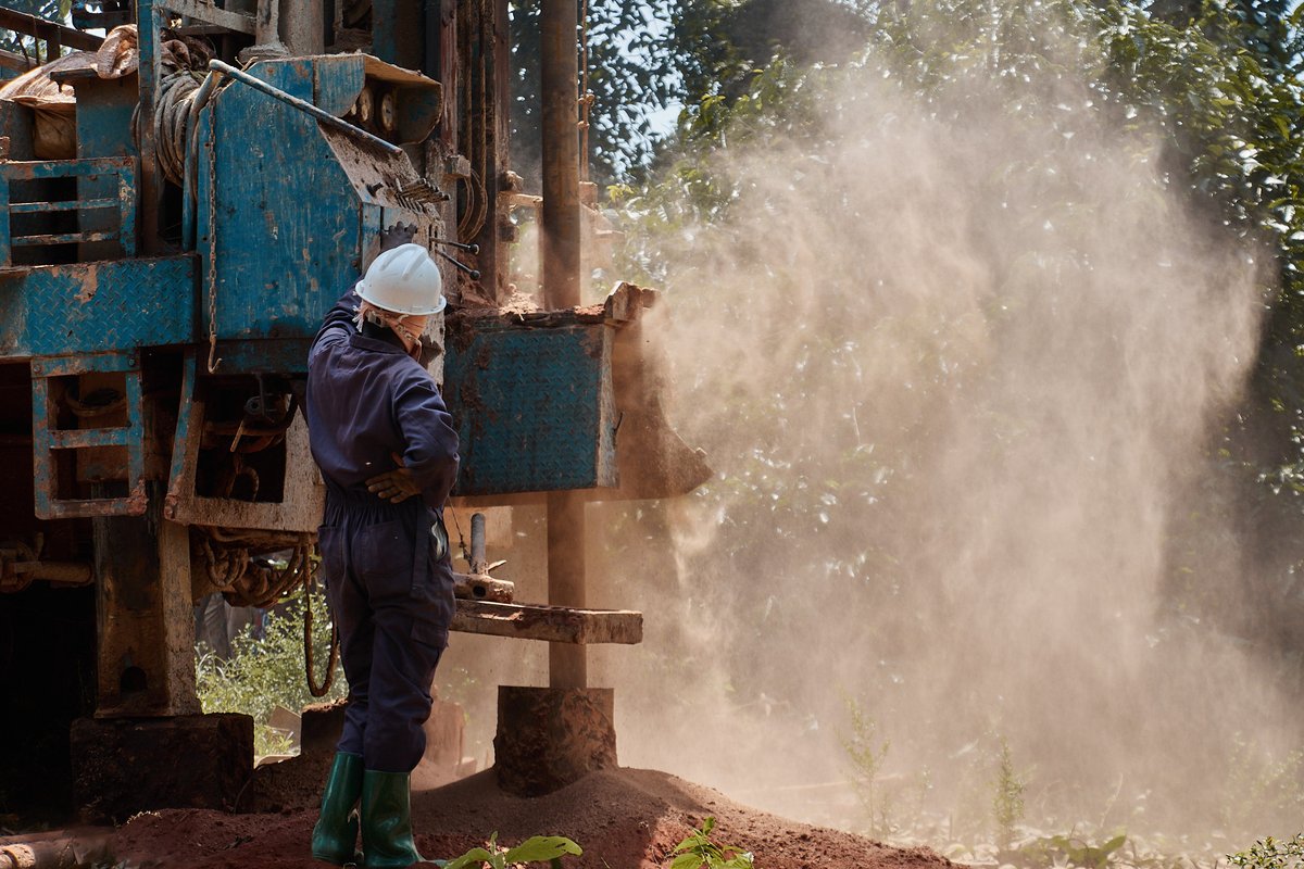 LIFEARug's tweet image. Borehole drilling in Rusenke, Kibaale is underway! 💧 Thanks to the @LDC_LIFEAR  program , the community is taking a big step toward climate resilience and clean water access.@CCD_UG @min_waterUg @IIED
