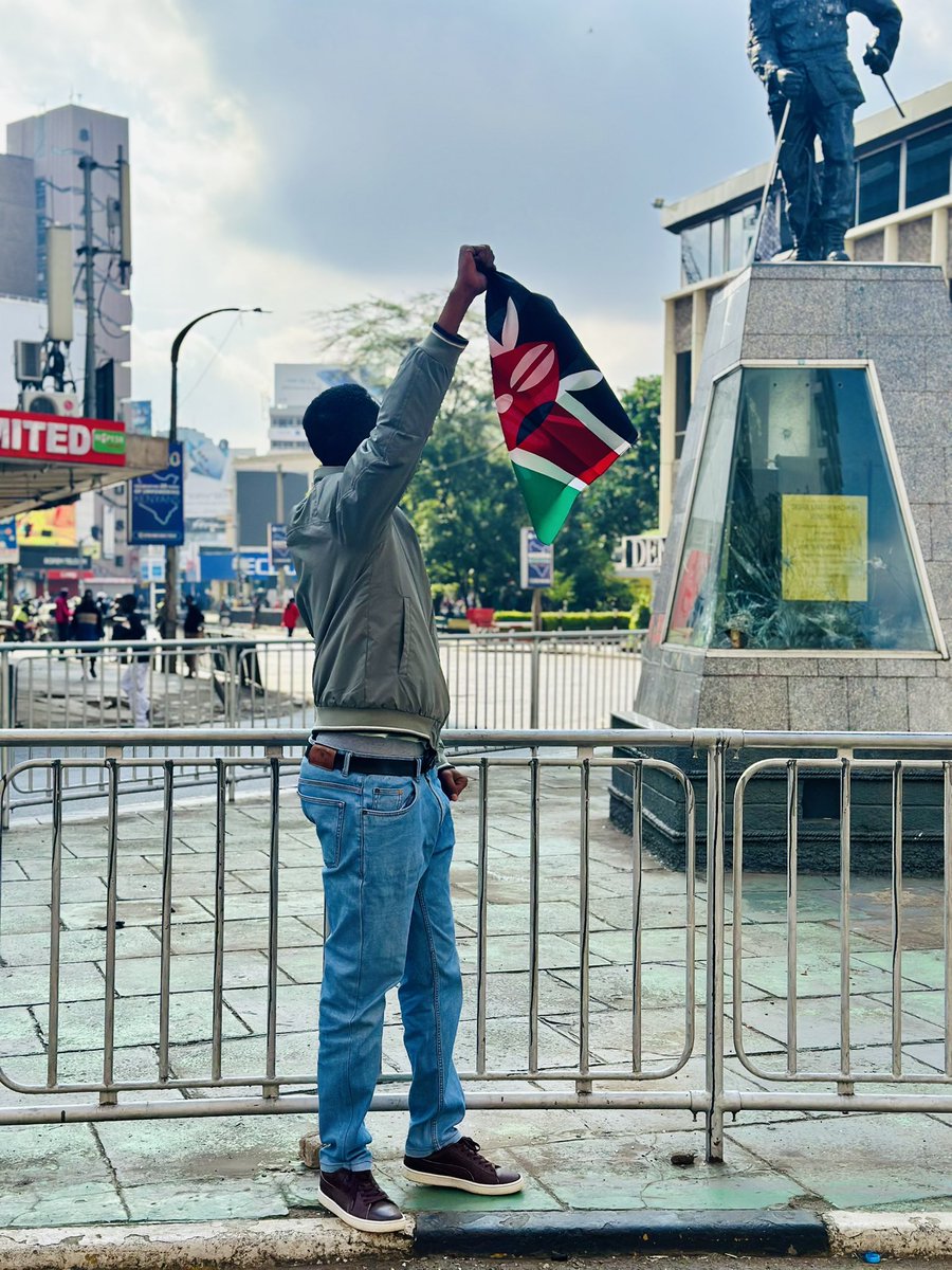 Mum, if at all I won’t comeback home safely, tell my siblings that I died whilst paving the way for their future against tyranny, corruption, abductions and bad governance! 
#RutoMustGoNow 
#WednesdayIsWednesday 
 #SiriNiNumbers
#stoppolicebrutality 
#Kenya