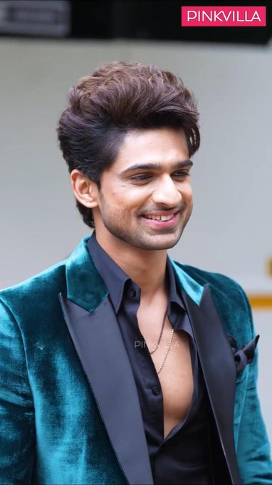 BollywoodCity7's tweet photo. Abhishek Kumar Lights Up Laughter Chefs 2! 🔥
Abhishek Kumar brings the heat with his unforgettable performance on Laughter Chefs 2, making every moment truly special.
#AbhishekKumar #tuaashiikihaii #DreamiyataDrama #LaughterChefs2 #LaughterChefs #HotPerformance #TVMagic https://t.co/ZhVcaBjBm2
