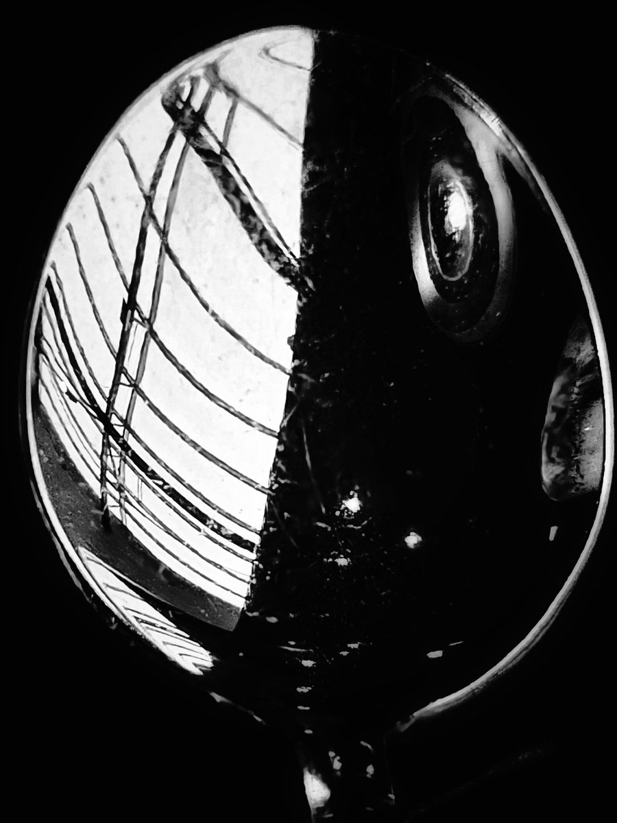 Drabbles153's tweet photo. #NFTkaltenstein #photography #abstract #interspar #Feldkirch #blackandwhite #monochrome #Vorarlberg #Austria #Documentary
#モノクロ #写真 #白黒 https://t.co/6Z5NxnPbQg