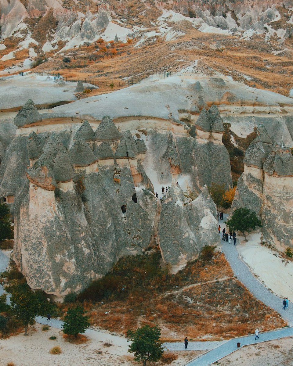 Still haven’t added Paşabağları Archaeological Site in Cappadocia to your must-see list this year? Fairy chimneys and a touch of magic are waiting. #Cappadocia