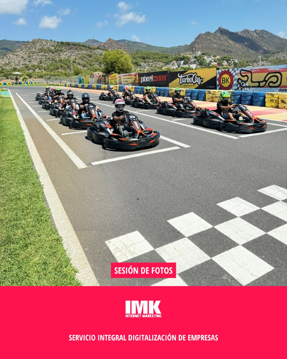 IMK_Digital's tweet photo. ¡Una sesión de fotos llena de adrenalina! ☝️ Además de fotos, también hicimos una sesión de vídeos cortos especialmente pensados para redes sociales. 

#IMK 📞 964 565 404 📧 imk@imk.es
#AgenciaDigital #MarketingDigital #Foto #Video #Profesional https://t.co/AC9ATeNygr