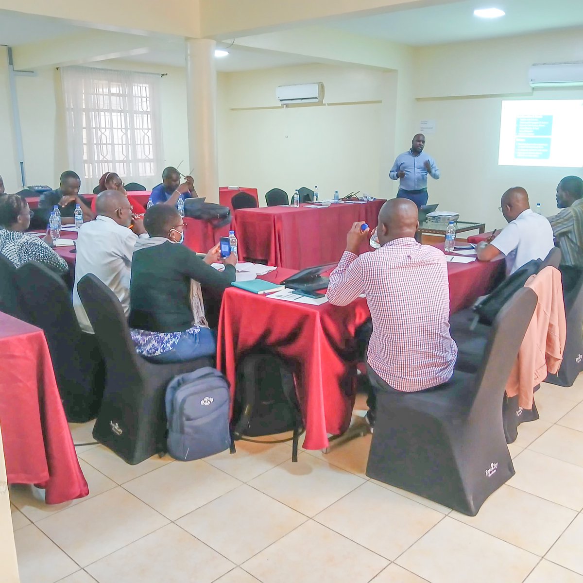 CmmbKenya's tweet image. On 20th June 2025, CMMB Kenya introduced its WASH Project to Kisumu County Health Dept. In partnership with P&amp;amp;G, 1.7M+ water purification sachets will be distributed in Kisumu &amp;amp; Kitui to curb cholera &amp;amp; boost safe water access.

#CMMBKenya #SafeWater #WASHForHealth