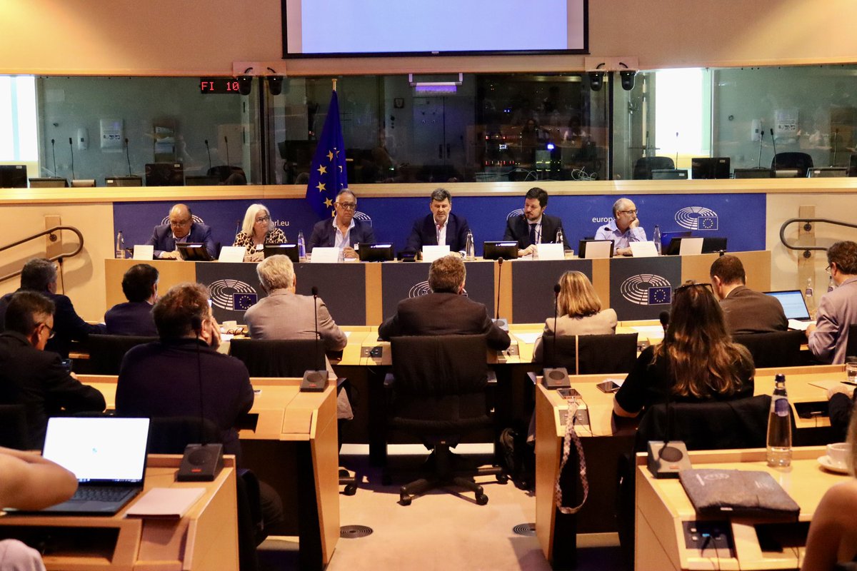 🎣La pesca debe seguir siendo una actividad próspera en el Mediterráneo. 

El comisario <a href="/CostasKadis/">Costas Kadis</a> se comprometió con el futuro de la flota. Tiene que presentar un plan, pero el tiempo se acaba. 

🗣️<a href="/nicogoncas/">Nicolás González  Casares</a> en "El futuro de la pesca en el Mediterráneo occidental"