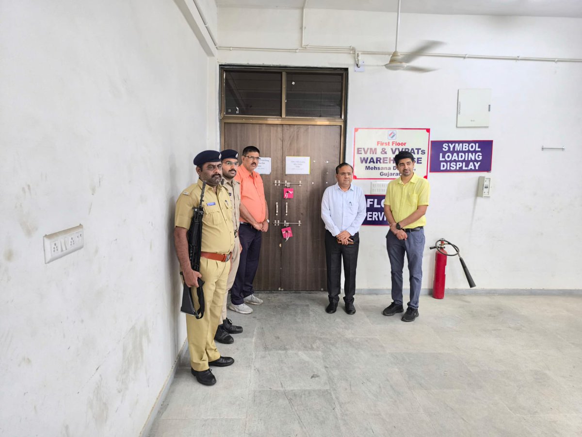 આજ રોજ નાગલપુર ખાતે EVM &amp; VVPATs વેરહાઉસનું બાહ્ય નિરીક્ષણ કર્યું.
<a href="/ECISVEEP/">Election Commission of India</a> 
<a href="/SpokespersonECI/">Spokesperson ECI</a> 
<a href="/CEOGujarat/">Chief Electoral Officer, Gujarat</a> 
<a href="/revenuegujarat/">Revenue Dep. Gujarat</a>
<a href="/JayantiRavi/">Jayanti Ravi</a>
<a href="/InfoGujarat/">Gujarat Information</a>
<a href="/infomahesanagog/">Info Mahesana GoG</a>