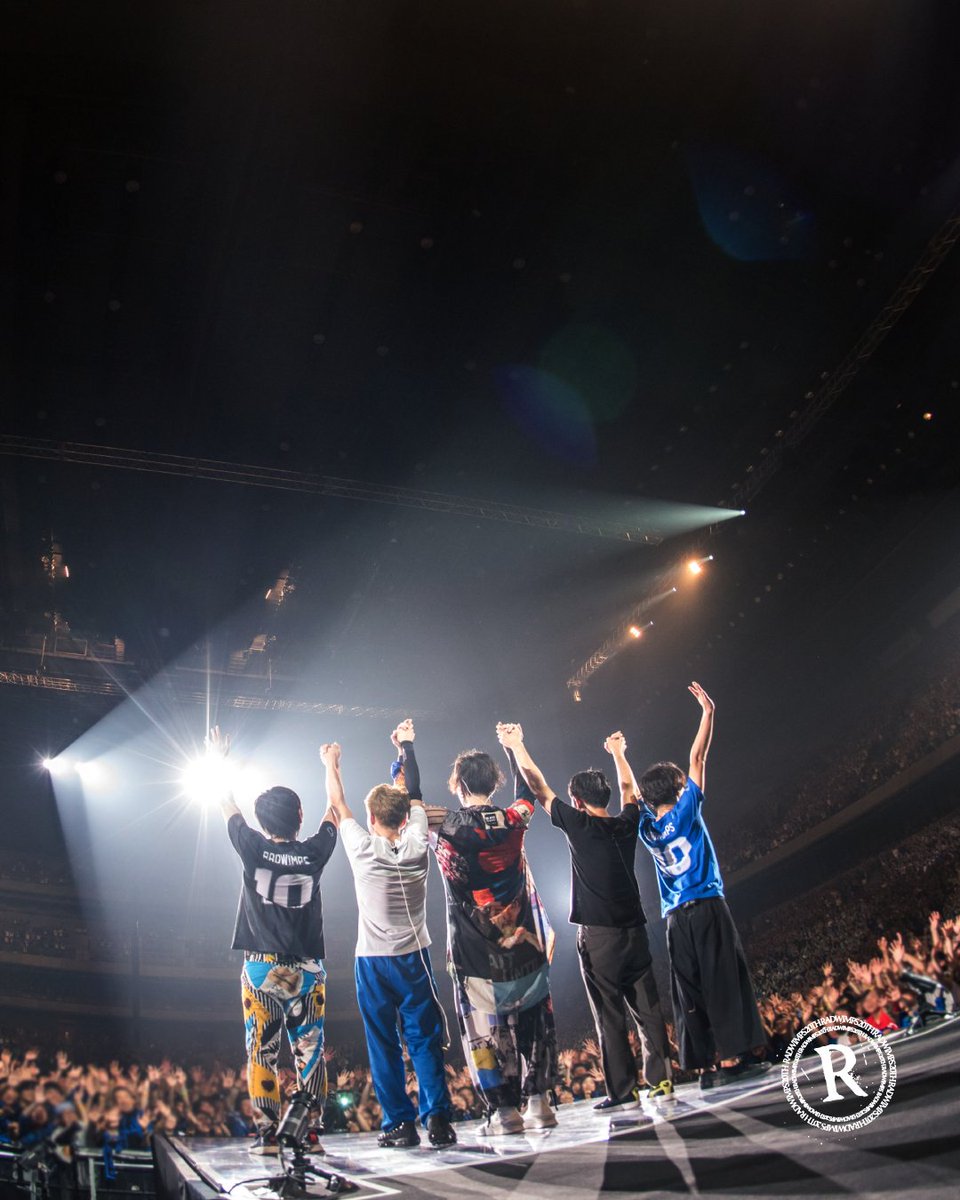 RADWIMPS's tweet photo. ■━━━━━━━━━━━━■
 Road to Catharsis Tour 2018
 2018.06.27
■━━━━━━━━━━━━■

7年前の今日は、
Road to Catharsis Tour 2018のファイナル。

7 years ago today, the band wrapped Road to Catharsis Tour 2018.

#RADWIMPS20th
#RTCT
#今日は何の日_RW
#OnThisDay_RW https://t.co/HkrGOyZary