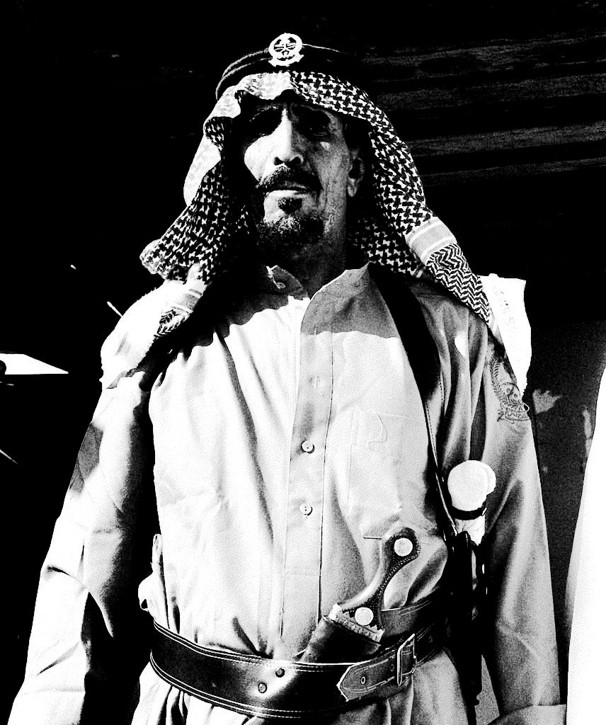 العمر مرّة مابها ظن وشكوك
وإليا إنتهى مافيه شَوطٍ إضافي 

لاتجازي المخطين بالمِثل لا أوذوك
أبعد بخير وسِتر الأجواد ضافي