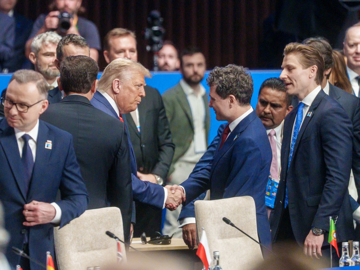 De la summit, fără niciun fel de harneală.