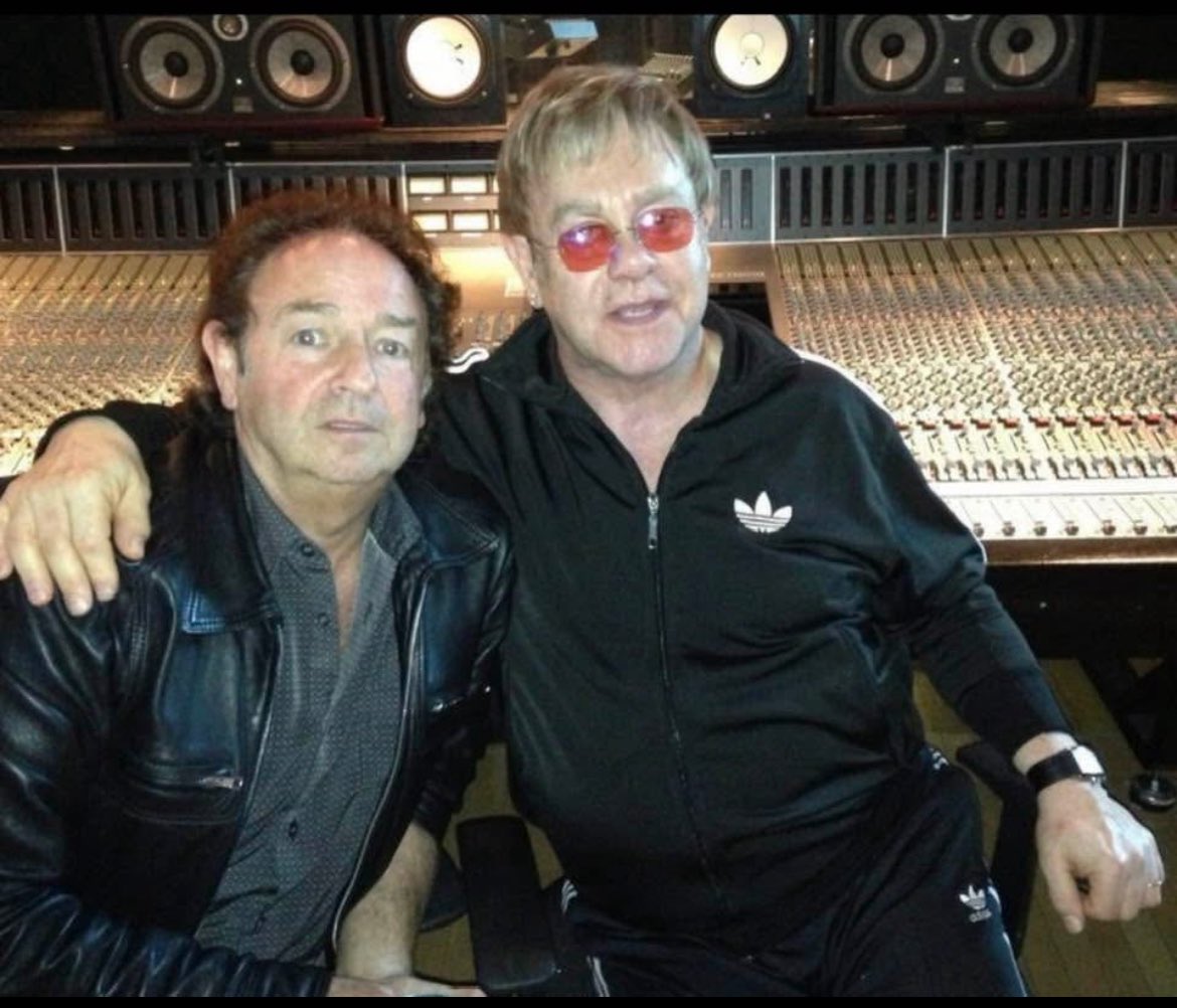 stuartepps2's tweet photo. Check out the story 
It was a little bit funny 

https://t.co/Sxtl2htv6C

#recordproducer 
#popmusic 
#popmusic 
#singers 
#musicproducer 
#recordingstudio 
#eltonjohn 
#singersongwriter https://t.co/OdemLbTcw7