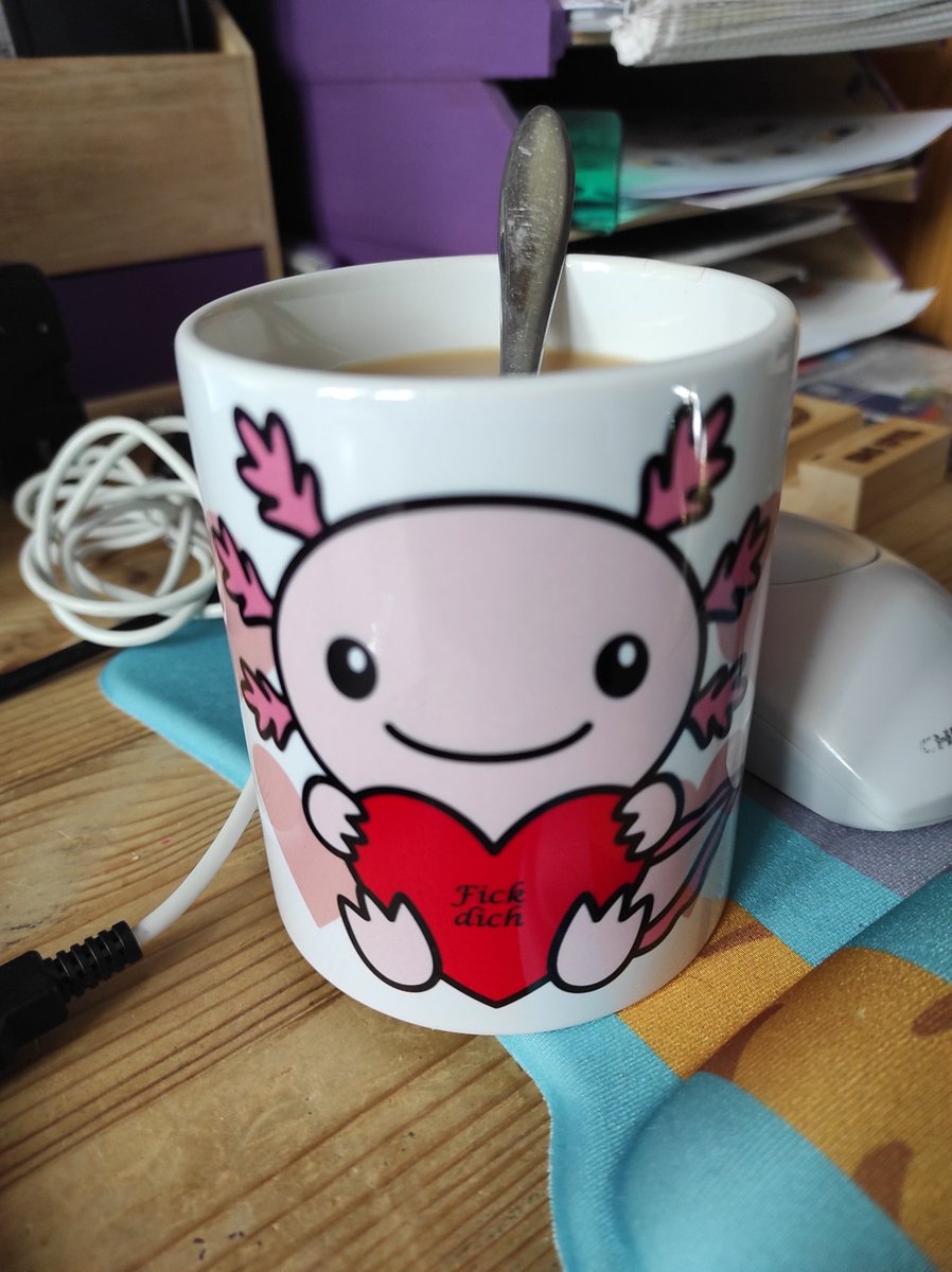 Es war nicht nur ein Pfropf, es war ein kleiner Abszess mit Entzündung des Gehörgangs. Was für Mistdinge kann mensch haben? 
Dafür keine liebgemeinten Sterne sondern ein respektvolles F..Dich⬇️
mit freundlicher Unterstützung der #nordstadtkatzen