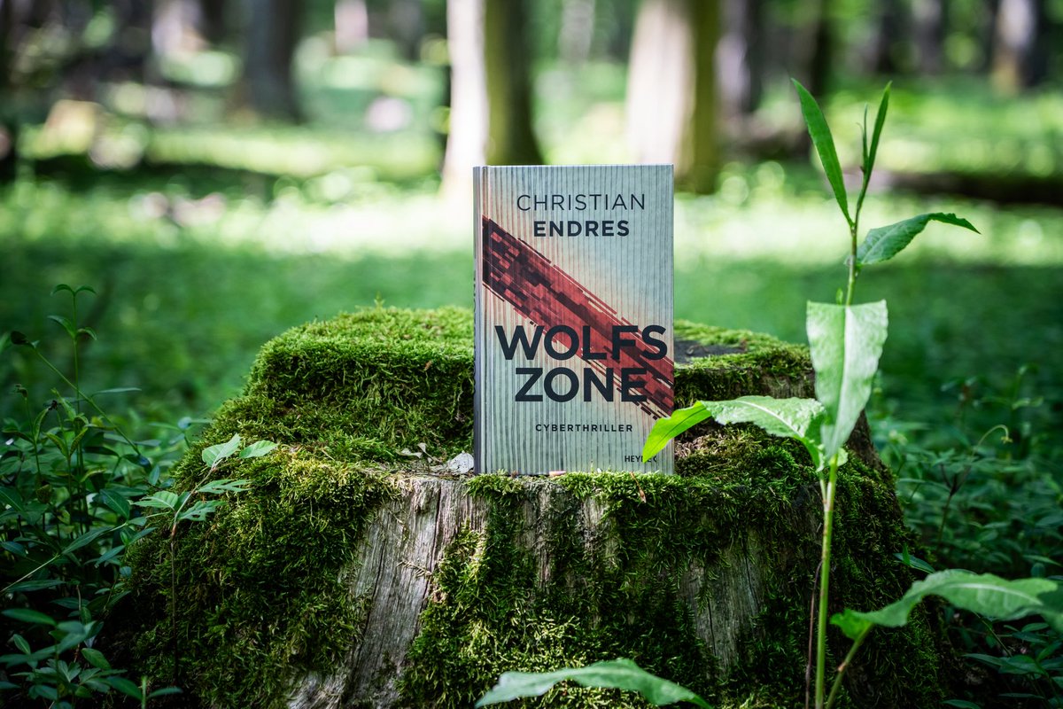 Wow. Mein #Roman „Wolfszone“ (Heyne) steht auf der Shortlist für den #Krefelder Preis für Fantastische Literatur. Mit "Parts per Million" v. Theresa Hannig und "Fast verschwundene Fabelwesen" v. F. Schäfer &amp; E. Siebenpfeiffer. Große Ehre! Die Preisverleihung findet am 2.8. statt.