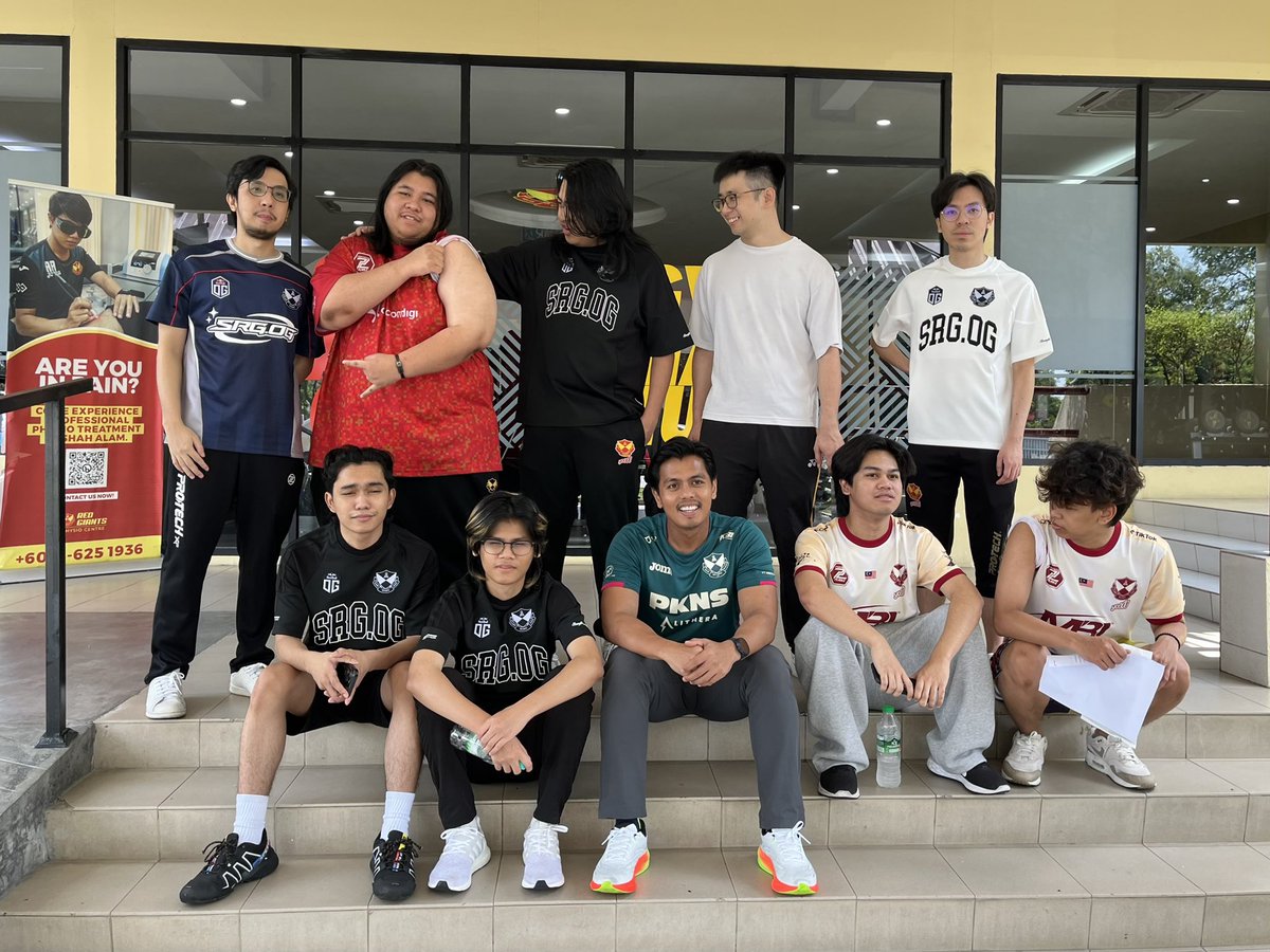 aidyjohan's tweet image. A lot of people still think esports is just gaming, makan, tidur, repeat. But behind the screen, it’s high pressure,mental fatigue, split second decisions.

If mind, body, &amp;amp; coordination don’t sync, it shows. That’s why strength, core, decision-making &amp;amp; hand-eye training matters.