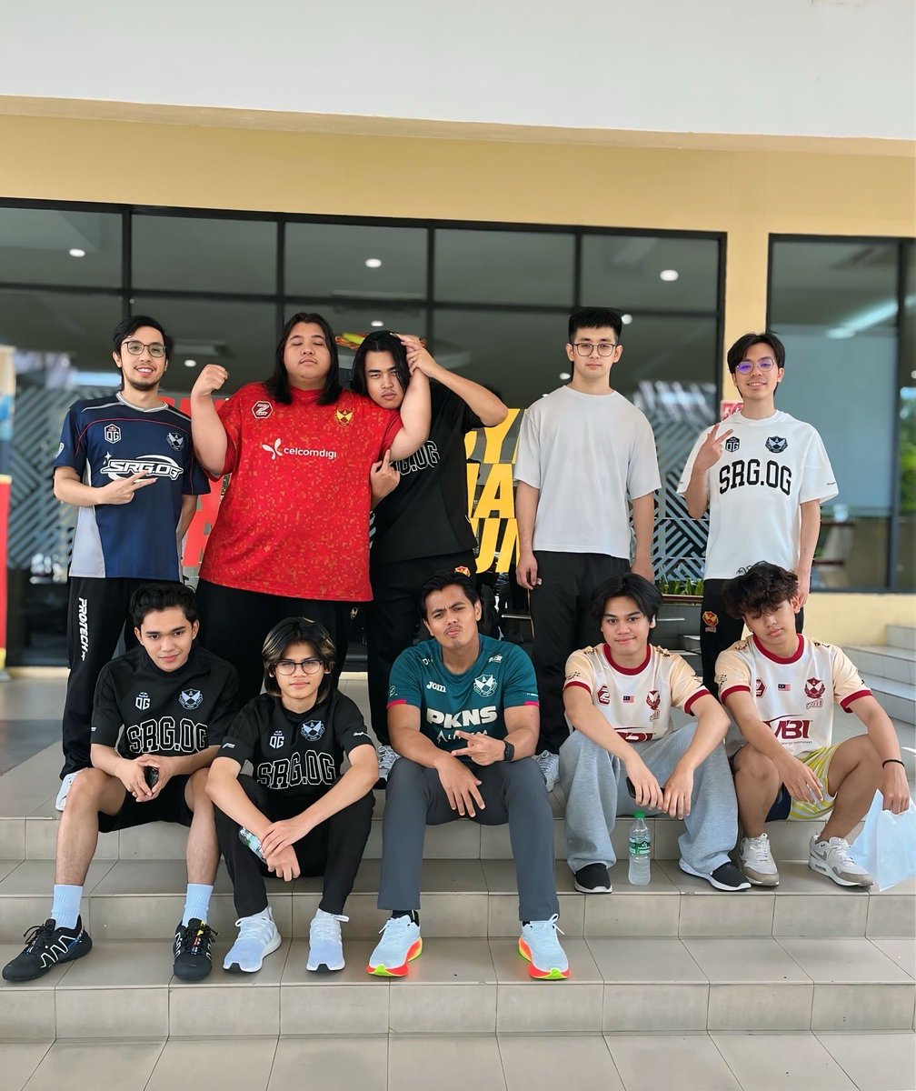 aidyjohan's tweet image. A lot of people still think esports is just gaming, makan, tidur, repeat. But behind the screen, it’s high pressure,mental fatigue, split second decisions.

If mind, body, &amp;amp; coordination don’t sync, it shows. That’s why strength, core, decision-making &amp;amp; hand-eye training matters.