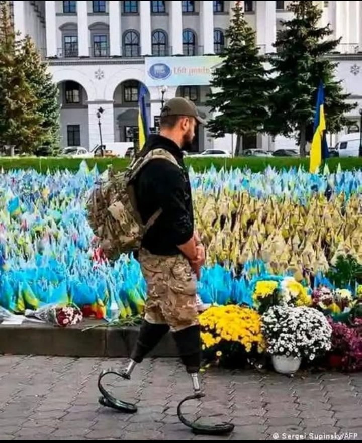 Instead of 1000 words..  1218 DAYS UNBROKEN..
What do Ukrainians want most in the world? TO LIVE, but to LIVE in peace, in a free country. Not under Russian occupation.
🇺🇦 Never stop supporting Ukraine 🇺🇦
Never stop supporting Freedom.