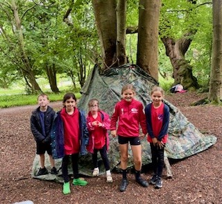 Ash class enjoyed den building at Porthkerry Park yesterday 1/5