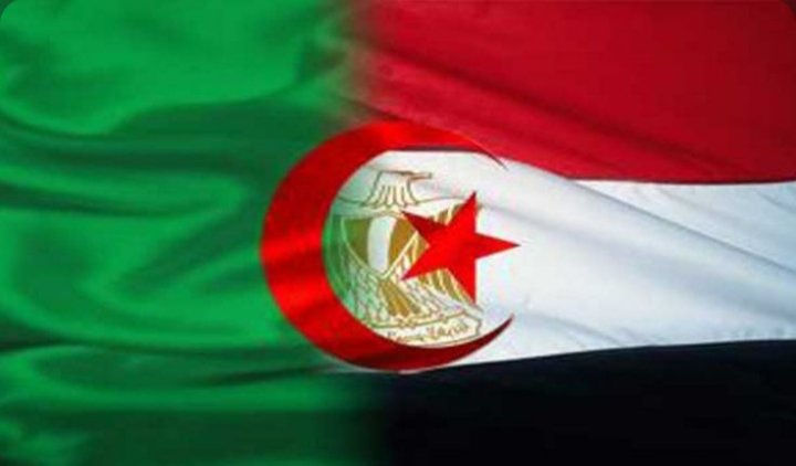 #Anonymous حفظ الله بلدي مصر وحفظ الله بلدي الثاني الجزائر 😀