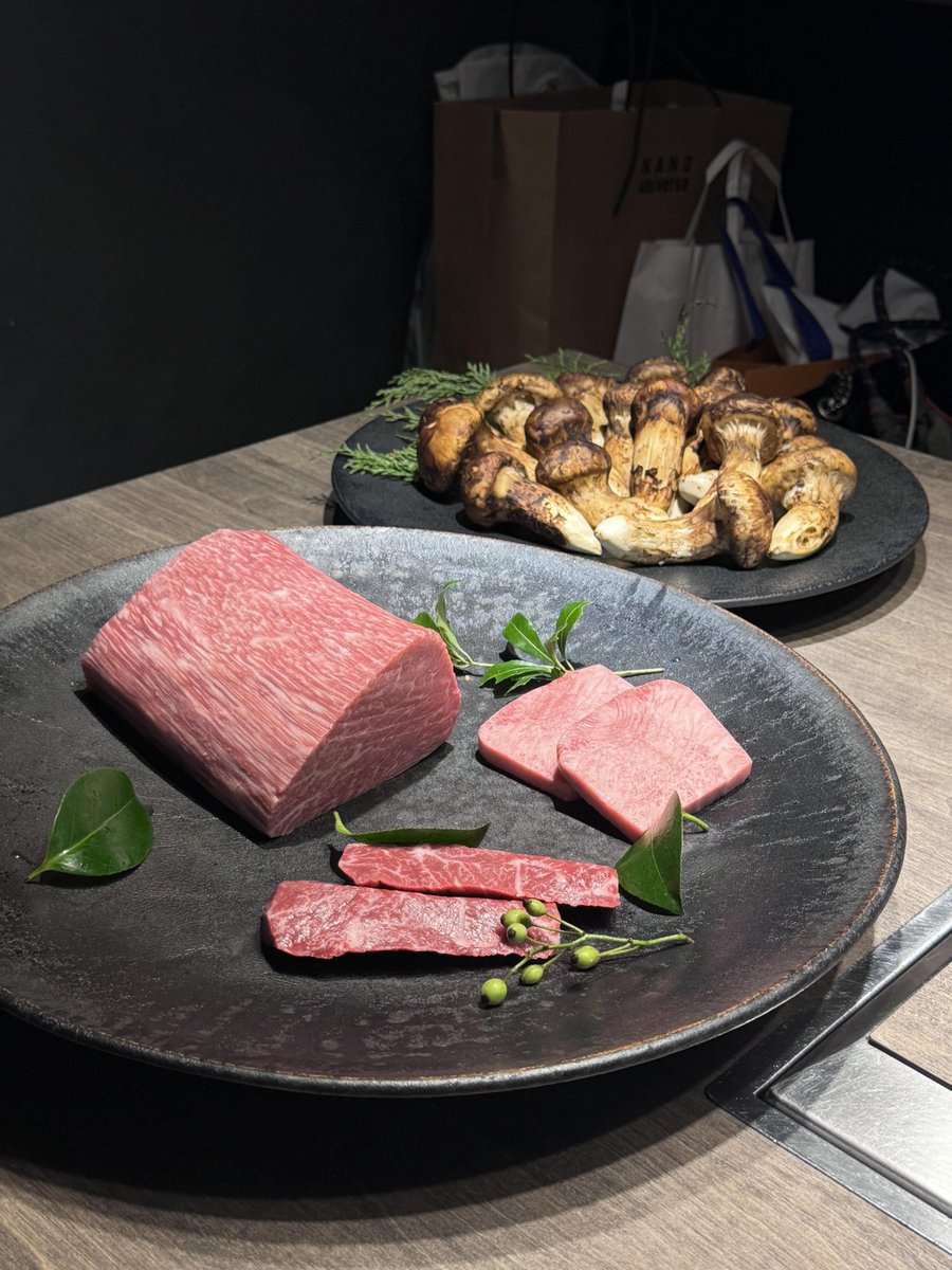 銀座の和牛は半月ほど前ですが、本当においしいですね😋