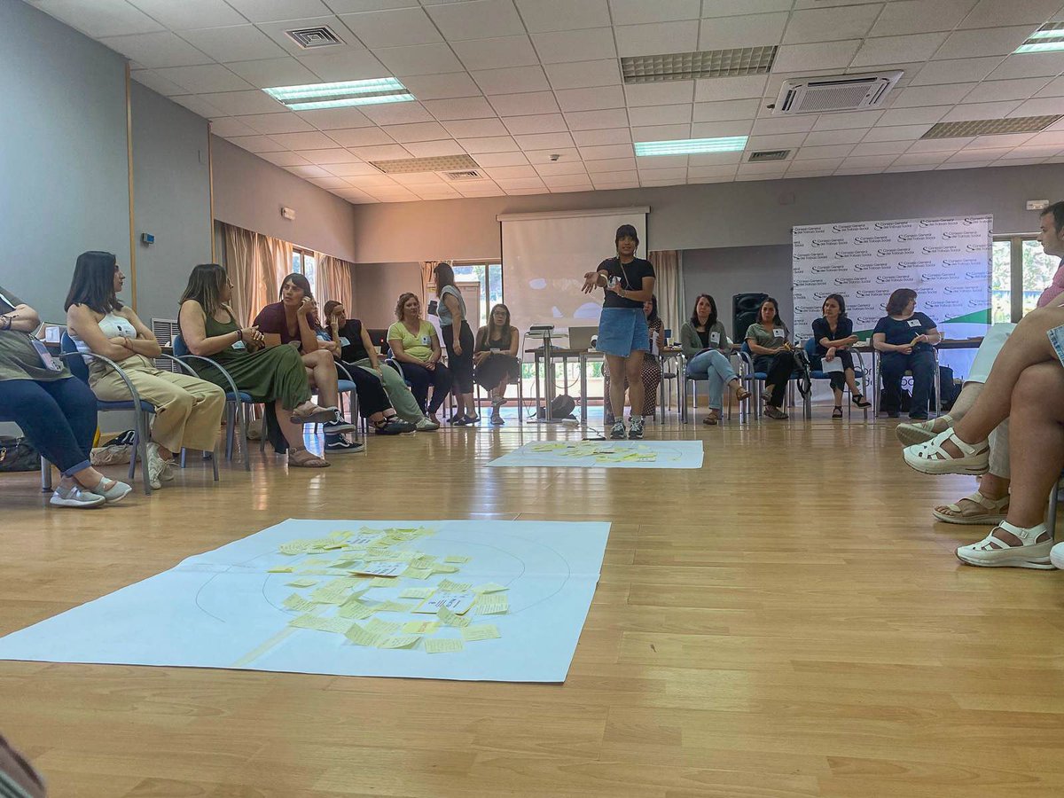 🧩 La setmana passada vam ser a Segòvia per la V Trobada de Gerències del Treball Social!

🤝 Intercanvi, col·laboració i compromís col·lectiu.

🔗 Seguim teixint xarxes que transformen!

#COTSIB #SomTreballSocial #XarxesQueTransformen #SomTreballSocial #Segòvia2025
