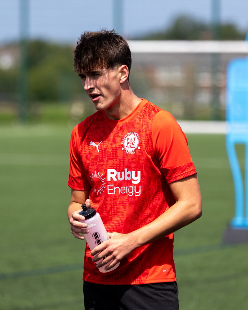 AcademyFTFC's tweet image. We don’t stop. The work continues at @PoolfootFarm 💪