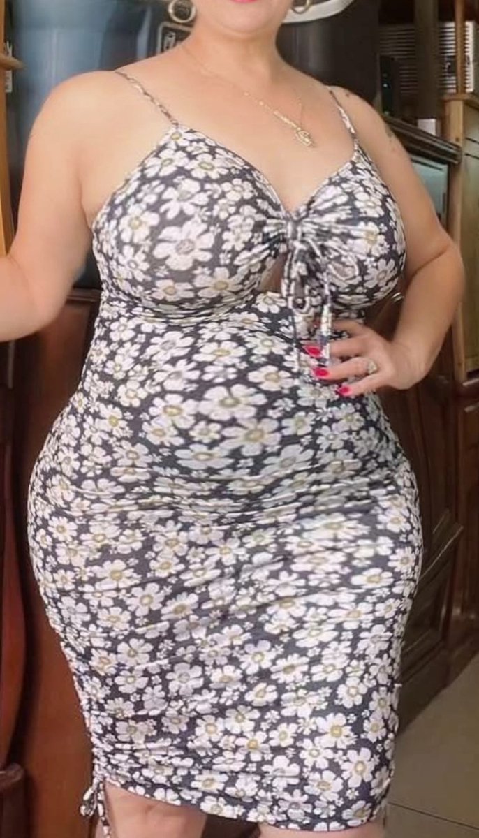 اظن مفيش انسب من ده كاش ممكن تلبسه مراتي وتشوفها بيه لو جتلي البيت بس تفتكر ساعتها وانت شايف منظرها وجسمها الطري قدامك كده هيكون رد فعلك انك تتفرج بس عليها وهي رايحة وجاية ريتويت وعلق وقولي رد فعلك وريتويت وعلق لو تقبل مراتك او انتي تطلعي بالمنظر ده قدام راجل غير جوزك