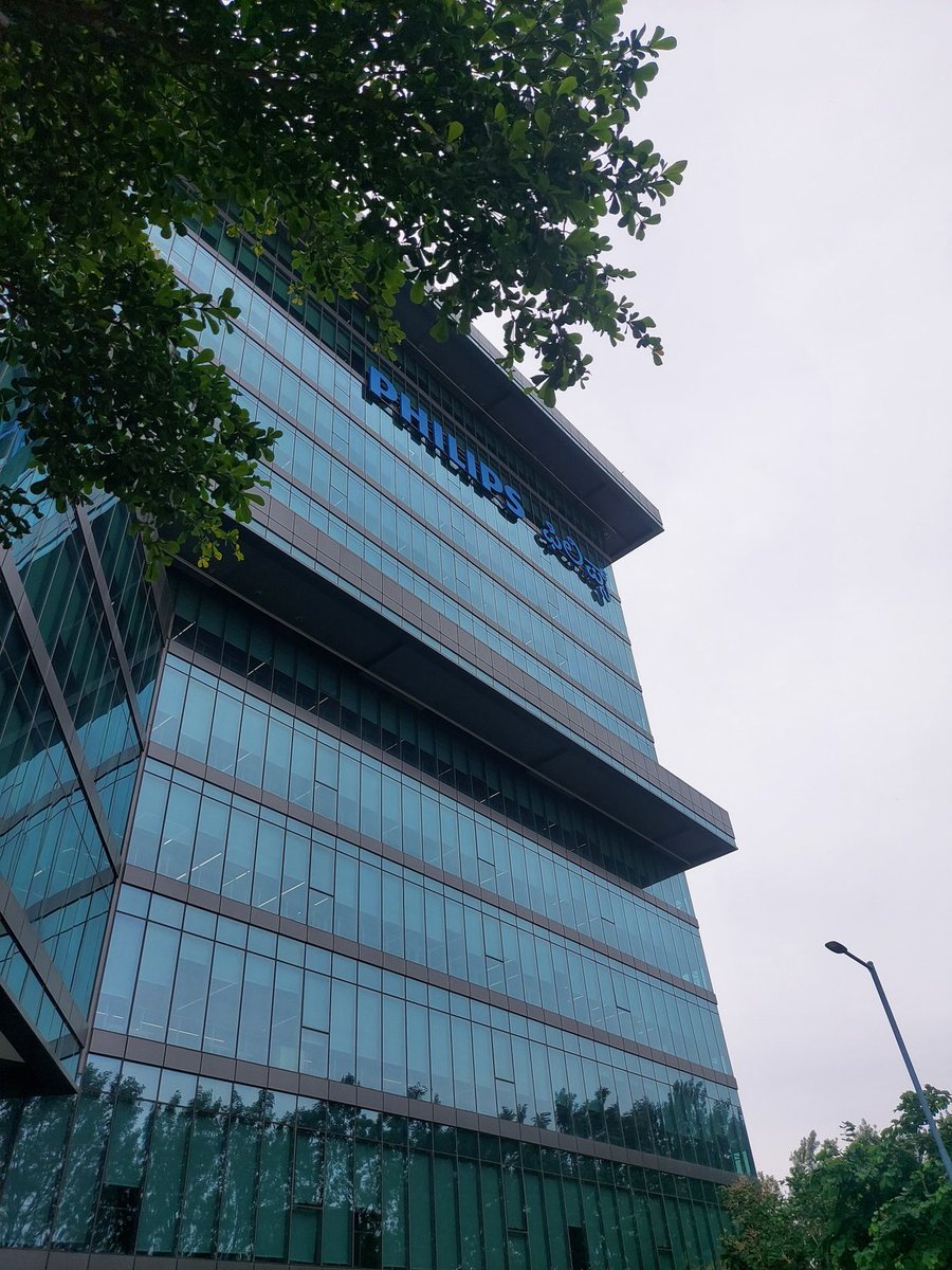 Esha Lal tweet media