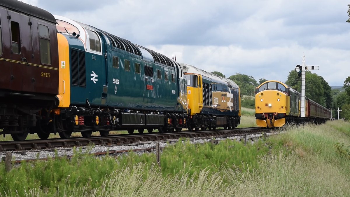 So, remember the three EEs yesterday?

How about we make it 4?

50021 "Rodney" and 55009 "Alycidon" are heading down the hill this time, while 37508 and 37057 "Barbara Arbon" await the signal to restart their ascent to Oxenhope.

<a href="/DelticPS/">Deltic Preservation</a> <a href="/ColasRailUK/">Colas Rail UK</a> <a href="/WorthValley/">Keighley & Worth Valley Railway</a>