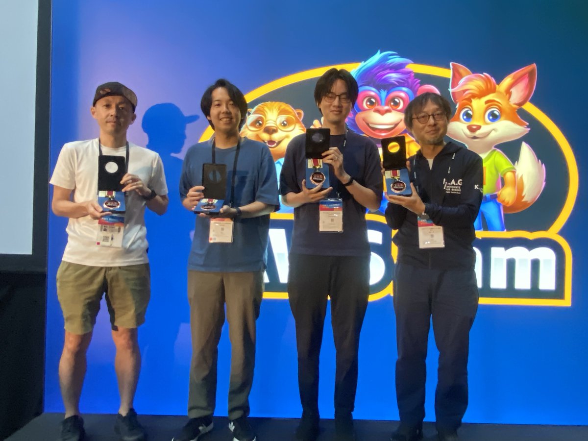 awscloud_jp's tweet image. 🏆AWS Jam 優勝チーム決定！

課題解決型ハンズオン AWS Jam では熱戦が繰り広げられました🔥

激戦の結果、優勝チームは「Bed6」！
おめでとうございます🎊

上位3組の皆さんを📷
素晴らしいパフォーマンスを見せくれた各チームの皆さま、お疲れ様でした👏
 #AWSSummit