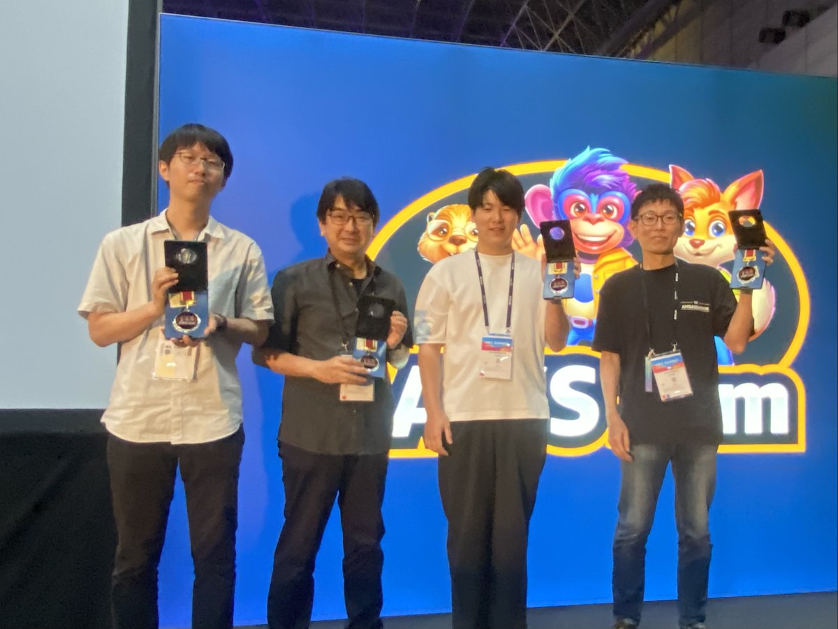 awscloud_jp's tweet image. 🏆AWS Jam 優勝チーム決定！

課題解決型ハンズオン AWS Jam では熱戦が繰り広げられました🔥

激戦の結果、優勝チームは「Bed6」！
おめでとうございます🎊

上位3組の皆さんを📷
素晴らしいパフォーマンスを見せくれた各チームの皆さま、お疲れ様でした👏
 #AWSSummit