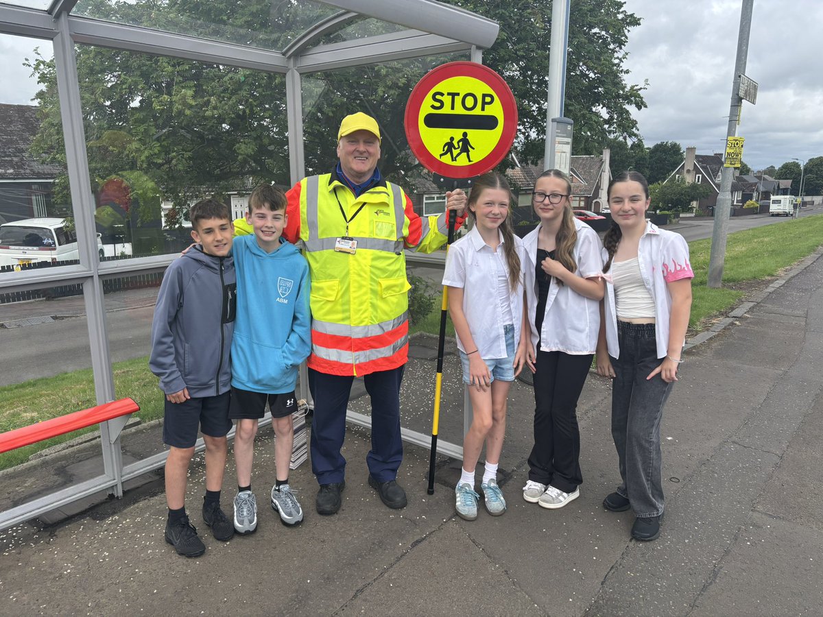 Some of our P7’s presented our Lollipop Man, Jim, with a gift this morning to thank him and say farewell as he won’t be here after the summer. We wish him all the best!