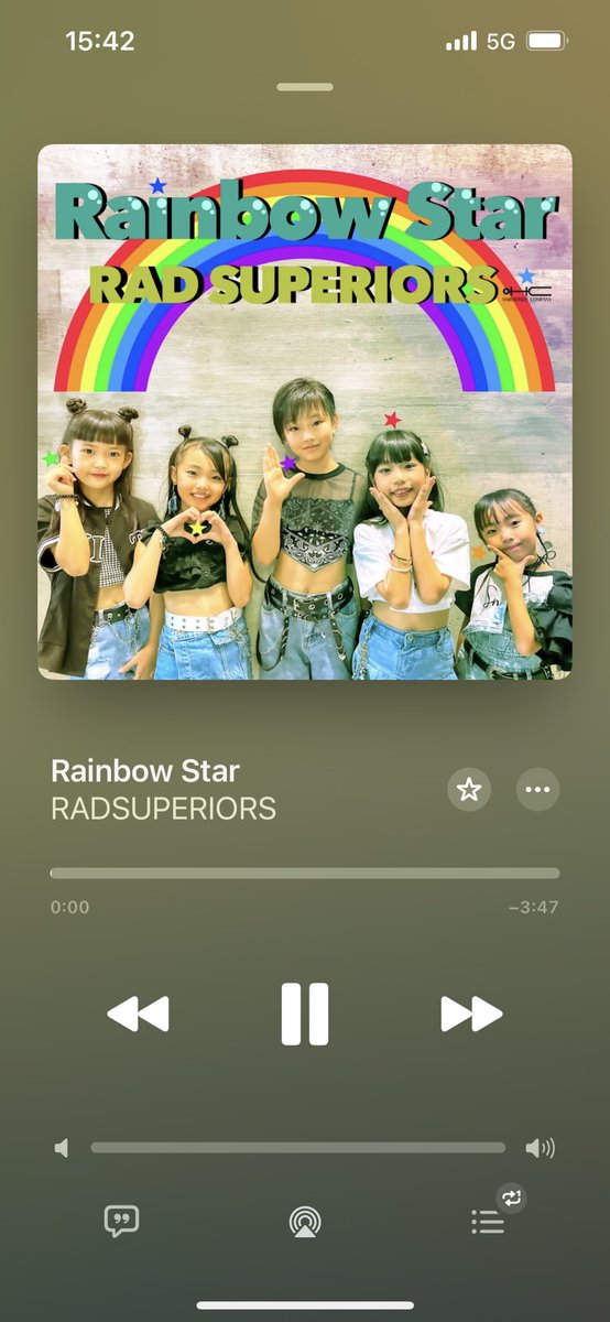 Chris_081218's tweet image. No.086
🎧Rainbow Star
🎤RAD SUPERIORS

youtu.be/mIKdBezVz_E?si…

ラドスペ2ndシングル曲！
最後の5人のポーズも可愛らしい曲です♪
夏の撮影でみんな日焼けしているMVも注目👀

#くーりすのプレイリスト 
#RainbowStar 
#RADSUPERIORS 
#ハーモナイズカンパニー